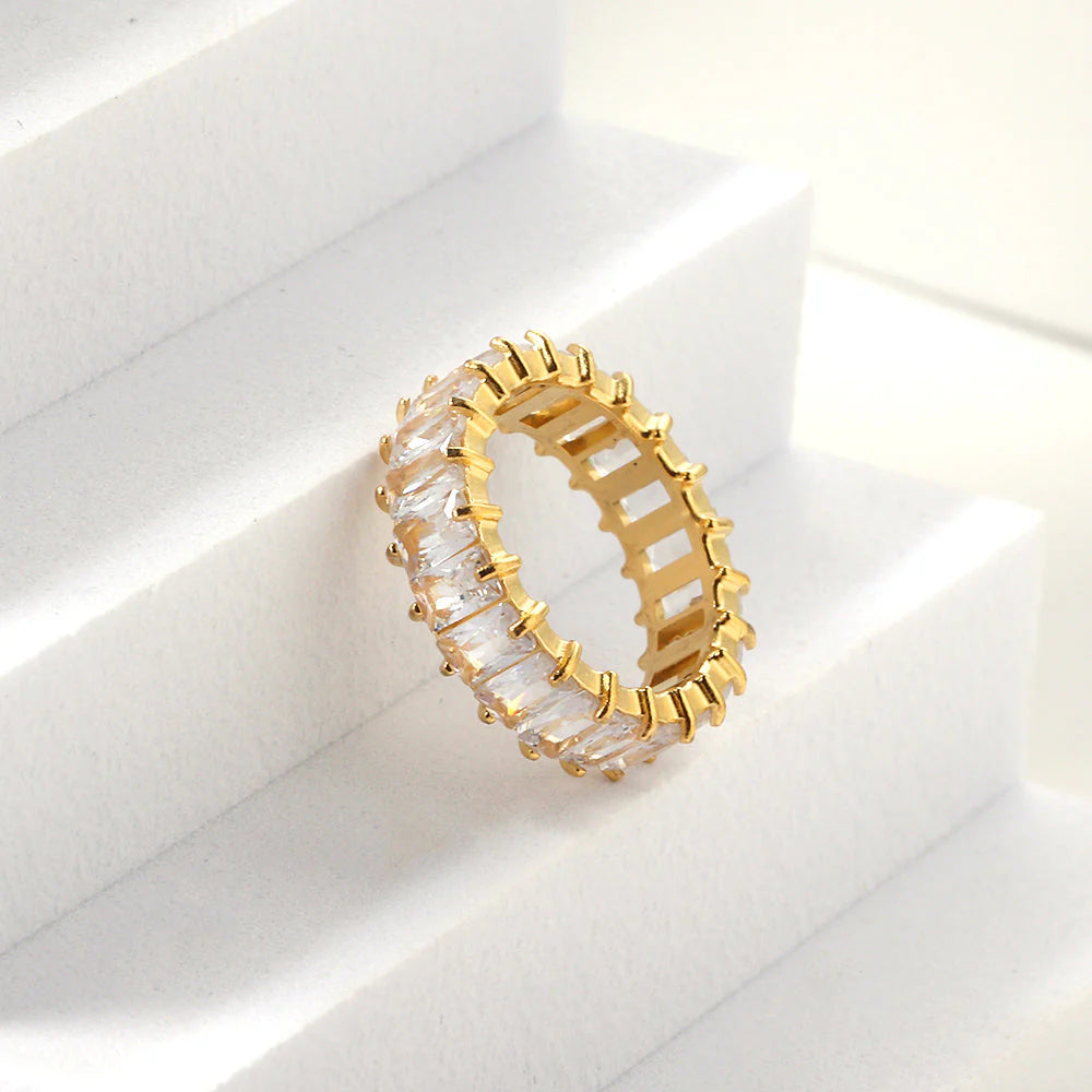Anello rettangolare interamente tempestato di diamanti, da donna, moda leggera, lusso, cento tendenze, design squisito, anello da dito di nicchia