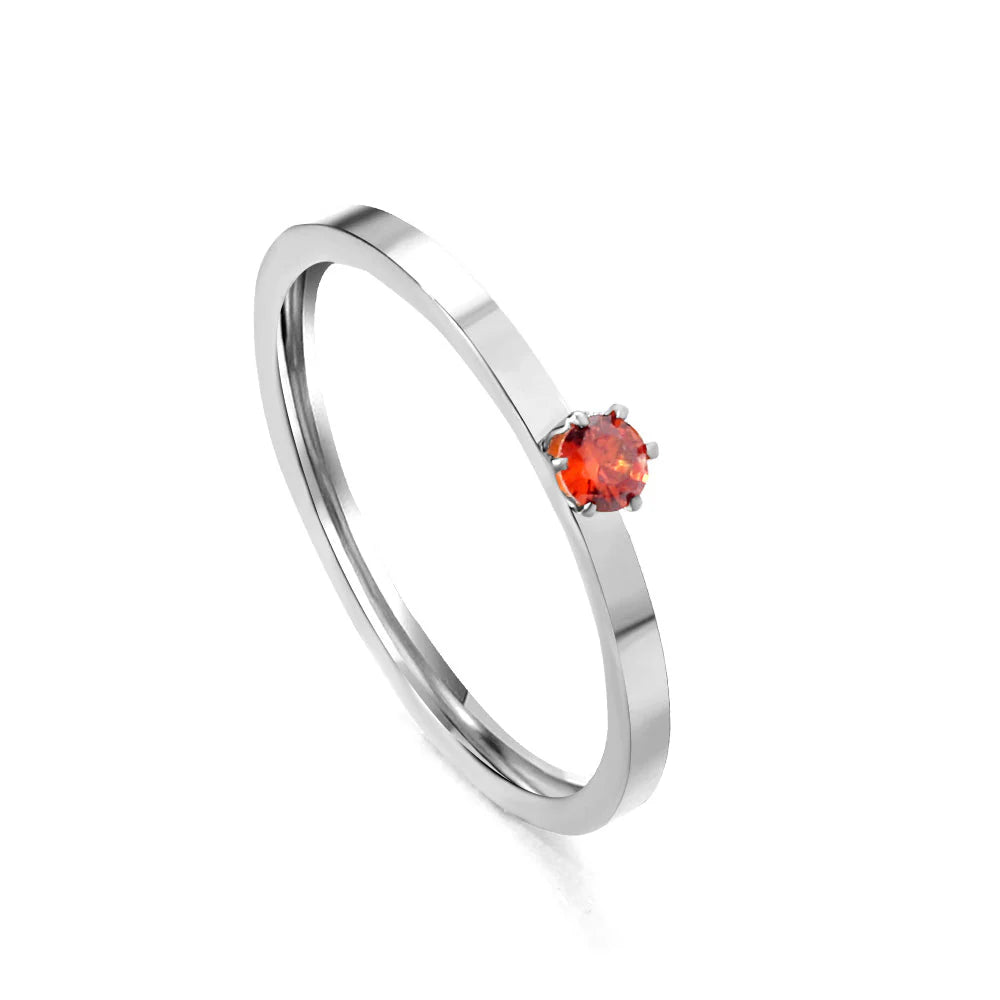 Anello semplice e lineare con zirconi multicolore.
