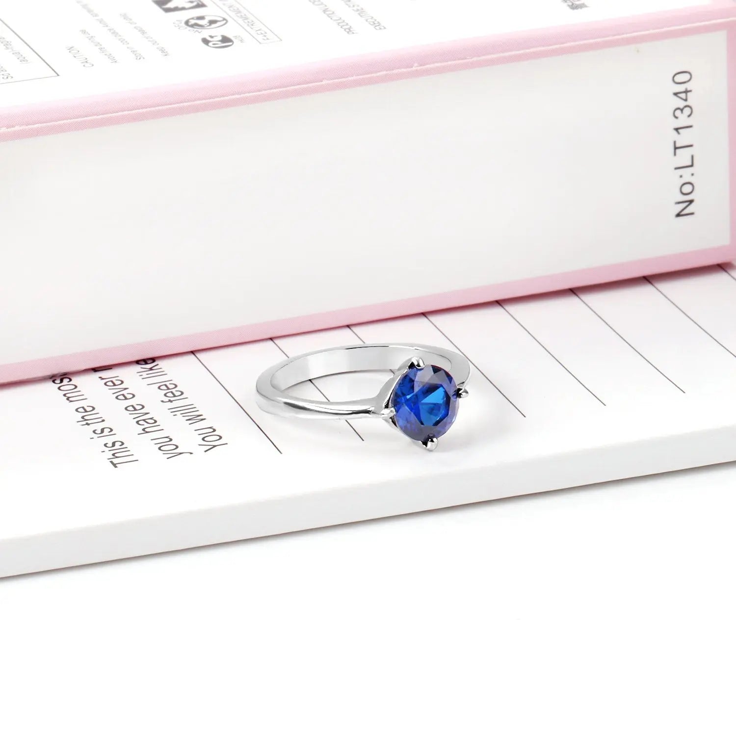 Elegante anello di fidanzamento con piccolo cerchio e zirconi cubici blu in acciaio inossidabile per donna, gioiello da matrimonio color argento
